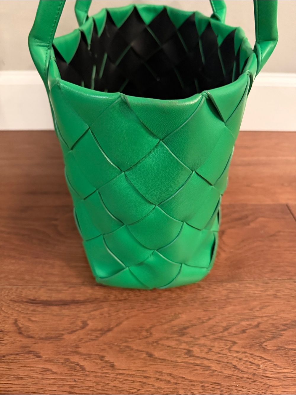 Authentic Bottega Veneta Green Woven Leather Tote Bag - Picture 6 of 11